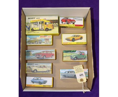 9 Atlas Dinky.  Camionnette Citroen Philips (587). Opel Rekord (542). BMW 1500 (534). Peugeot 204 (510). Renault 12 Gordini (