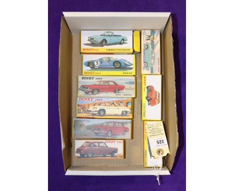 9 Atlas Dinky. Cabriolet 504 Peugeot (1423). Matra 630 (1425E). Opel Admiral (513). Panhard 24C Coach (524). BMW 1500 (534). 