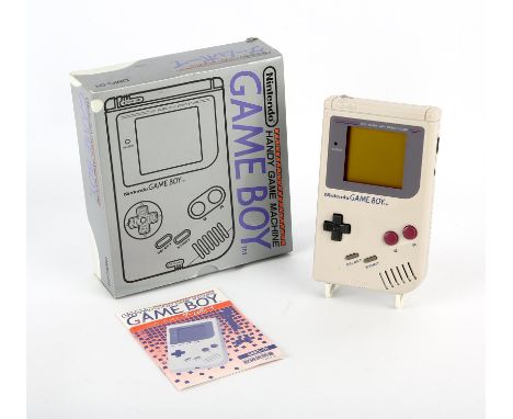 Game Boy boxed console (JPN) Condition Report:  Item is boxed and in great condition. Inside the box it is console only, with