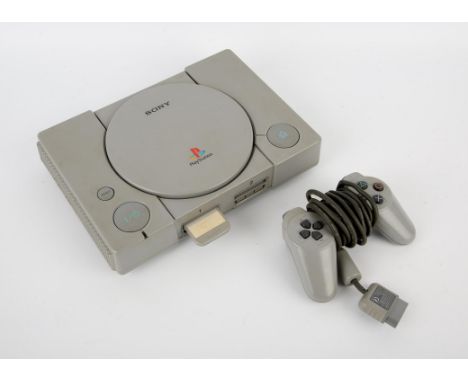 PlayStation 1 (PS1) loose console + Tomb Raider: Chronicles (disc only/inside console) controller & memory card (PAL) Conditi
