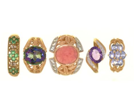 FIVE GEM SET 9CT GOLD RINGS, INCLUDING AN AMETHYST AND DIAMOND RING AND A MYSTIC TOPAZ RING, 20.5G, SIZE L - T++LIGHT WEAR CO