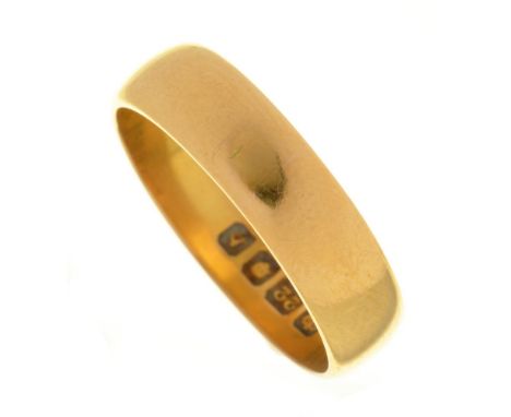 A 22CT GOLD WEDDING RING, LONDON 1957, 6G, SIZE S++LIGHT WEAR CONSISTENT WITH AGE 