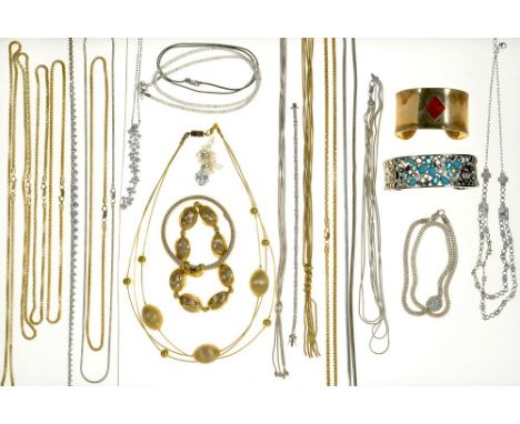 MISCELLANEOUS SILVER AND SILVER GILT JEWELLERY, 400G++LIGHT WEAR CONSISTENT WITH AGE 