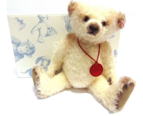 A STEIFF COLLECTOR'S TEDDY BEAR 'BELLA'  (EAN 663376), white, limited edition 131/2000, with certificate of authenticity, 38c