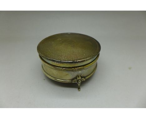 A silver trinket box, London 1917, with initials, diameter 82mm