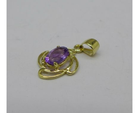A 9ct gold and amethyst pendant