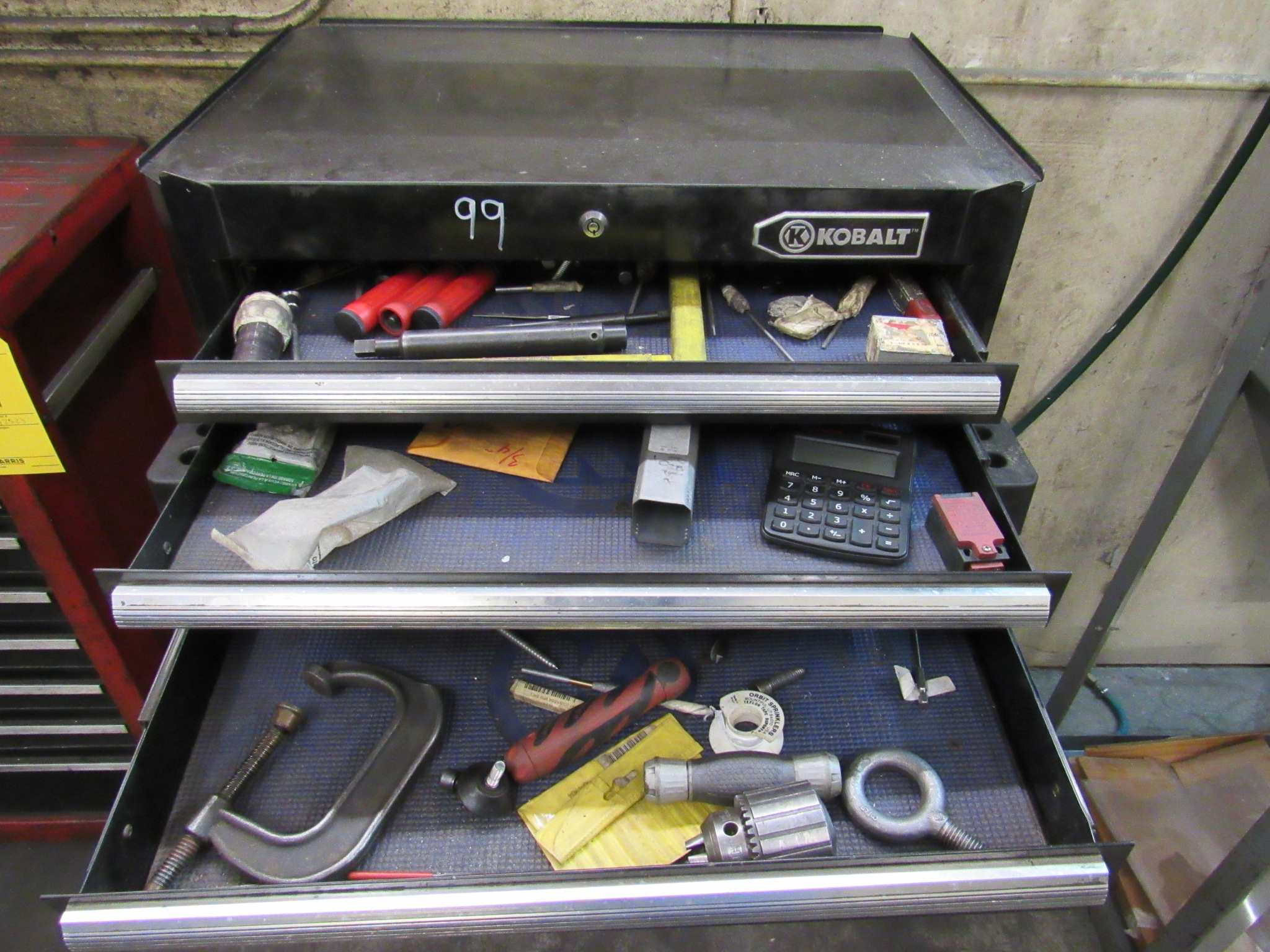 Kobalt 6 drawer tool chest on heavy duty casters with 3 drawer