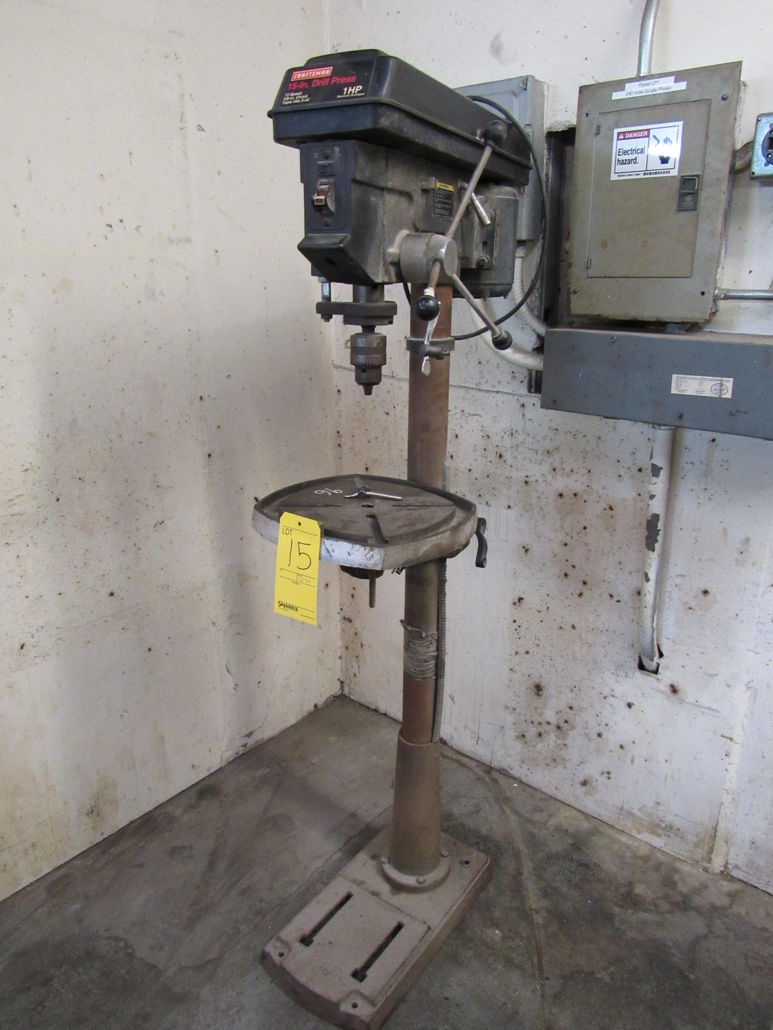 15" Craftsman Drill Press, 12 speed, 5/8" chuck, table tilt 0 45 degrees, 1 HP