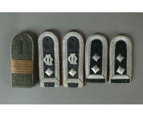 German Third Reich shoulder straps comprising set of unissued Army Infantry Oberfeldwebel with two silvered pips to each; set