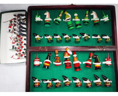 A SMALL COLLECTION OF LEAD SOLDIERS and a chess set