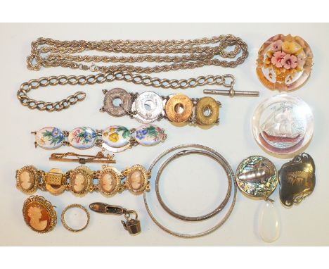 Two reverse carved Lucite brooches, a small bar brooch set opal and other items.