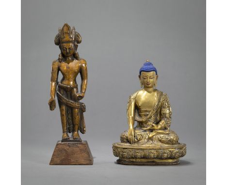 Feuervergoldete Bronze des Buddha und stehende Bronze des PadmapaniTibet/ NepalH. 19/22 cm (o.S.)Deutsche Privatsammlung, in 