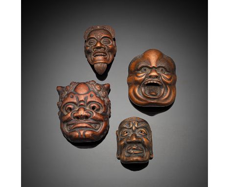 Vier Masken-Netsuke aus HolzJapan, 19. Jh.L. 4,5 - 6 cmNô-Maske vom Typ Kojo, bez. Deme Uman tenkai und kaô. Alte Sammlungsnu