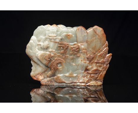 Feiner Felsen aus Jade mit Qianlong-Gedicht und LandschaftsdarstellungChina, 18. Jh.16 x 23 x 1,5/2,5 cmHellgrüne Jade mit ro