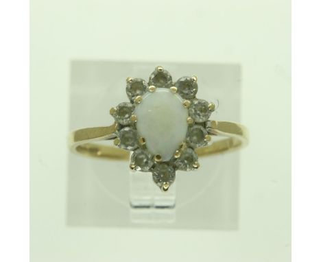 9ct gold cluster ring set with opal and cubic zirconia, size K, 1.6g. UK P&amp;P Group 0 (£6+VAT for the first lot and £1+VAT