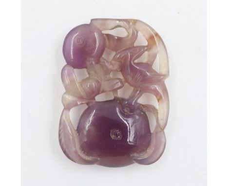 Carved and polished purple jade panel, decorated with a bird and flora, 40 x 28 mm. UK P&amp;P Group 1 (£16+VAT for the first