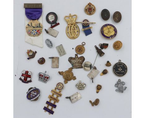 Collection of enamelled badges and buttonholes, including Rotary examples. UK P&amp;P Group 1 (£16+VAT for the first lot and 