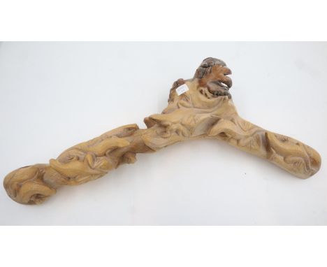 Carved mango wood root depicting lizards, L: 50 cm. UK P&amp;P Group 3 (£30+VAT for the first lot and £8+VAT for subsequent l