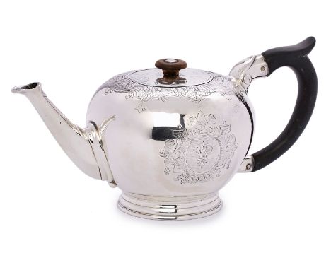 Kl. Teekanne/ "Bullet teapot", London 1728.Sterlingsilber. Beschau London, Jahresbuchstabe "N" (f. 1728), Meistermarke f. Cha