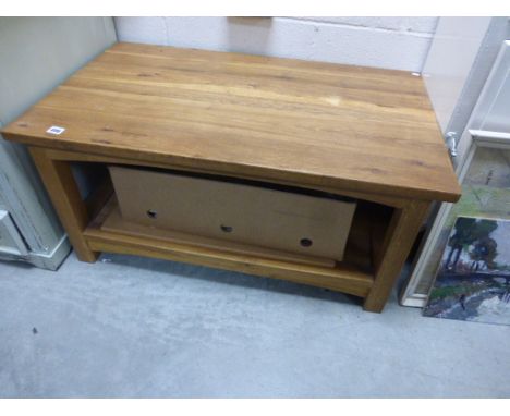 Contemporary Oak Coffee Table with slatted shelf below