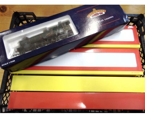 [OO GAUGE]. A G.W.R. COLLECTION  comprising a Bachmann No.31777, G.W.R. Hall Class 4-6-0 tender locomotive 'Soughton Hall', 6
