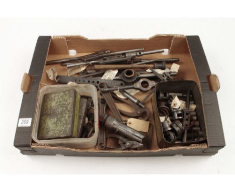 A quantity of engineering tools G
