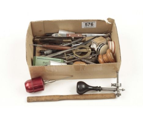 A quantity of watchmakers tools G