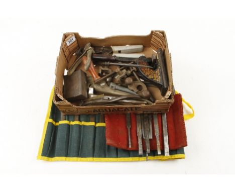 A box of tools including 20 plough irons G