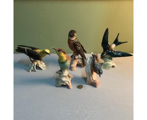 A Lot of 5 Various Goebel bird sculpture figures, Red-rumped Swallow 1967, Nuthatch 1967, Bee-Eater 1967, Golden Oriole 1967 