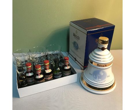 Vintage Alexander Graham Bell 8 year old bells whisky decanter full, sealed and boxed, Together with various Drambuie miniatu