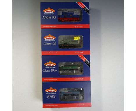 Bachmann: Branch-line, Four “00” Gauge Locomotives, 32-102U Diesel Shunter 878 Longmoor Military Railway ‘BASRA’, 32-117 Clas