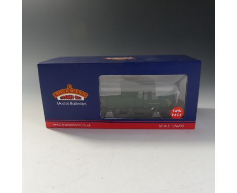 Bachmann: Branch-line “00” gauge 38-525Y and 38-526Y BR Mk1 Horse Box Twin Packs, and 39-776 LMS 50ft Inspection Saloon BR Ma