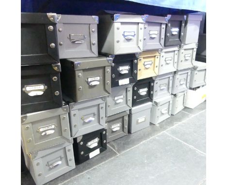 Vintage Music; A very large collection of CD's, mixed genres (1000+) 