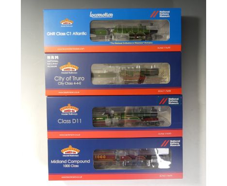 Bachmann: Branch-line, Four “00” Gauge Locomotives with tenders, 31-086 GWR 3200 9017 BR Black Early Emblem, 31-210 Patriot 4
