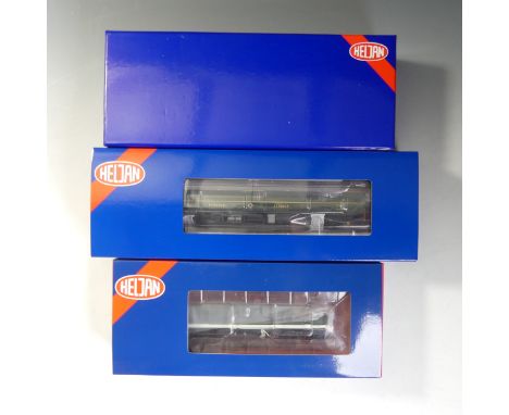 Heljan: “00” gauge Class 23 Baby Deltic Locomotive, early version – D5901, green with frost grilles, Item 2321, Class 128 ‘Pa