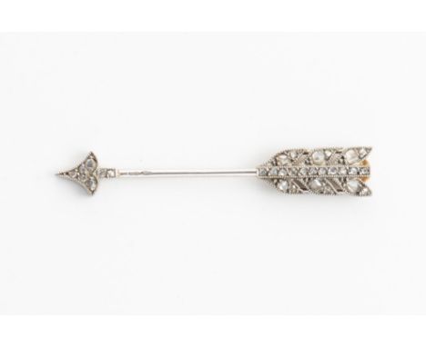 AN EARLY 20TH CENTURY DIAMOND ARROW PINThe arrow set with rose cut diamonds, the arrow feathers signed Cartier Paris and numb