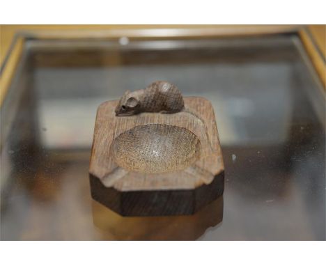 ROBERT 'MOUSEMAN' THOMPSON CARVED WOOD ASHTRAY 10cms x 7.5cms