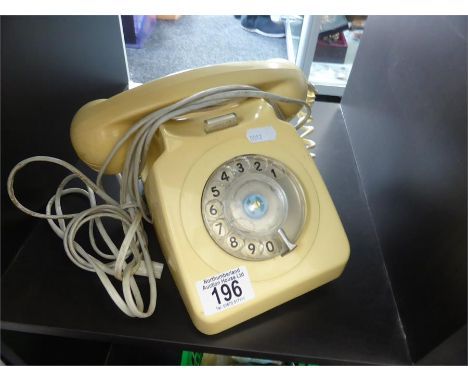 VINTAGE CREAM DIAL TELEPHONE