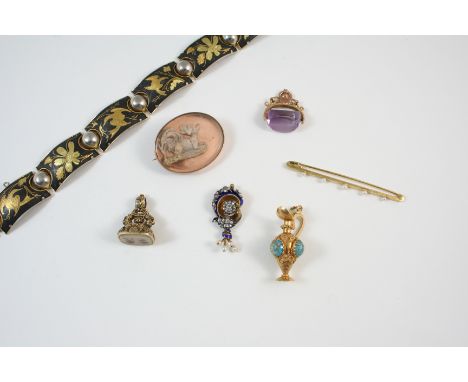 A QUANTITY OF JEWELLERY including a turquoise and gold ewer pendant, a 15ct. gold and pearl bar brooch, a gold and amethyst s