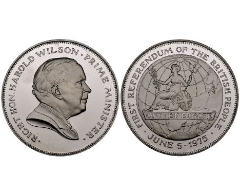 Elizabeth II, Harold Wilson, First Referendum of the British People, 5 June 1975, platinum medal, by Pobjoy Mint, bust of Wil