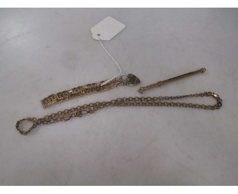 A 9ct gold gate bracelet, a 9ct gold fancy chain and a 9ct gold swizzle stick, gross weight 39.1g (3)