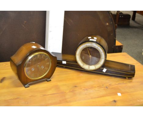 An Art deco style mantel clock, stylised numbers; a 1930s oak mantle clock, Roman numeral dial (2)