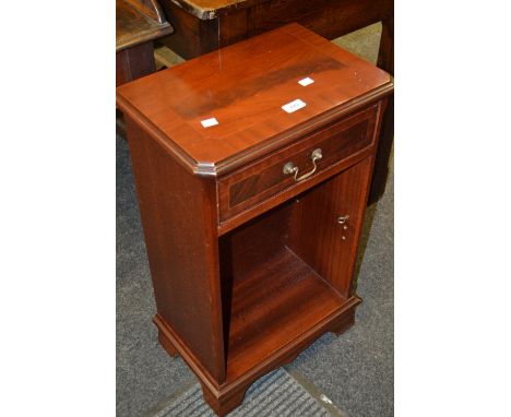 A contemporary mahogany Sydney Smith made bookcase, single drawer above open shelf