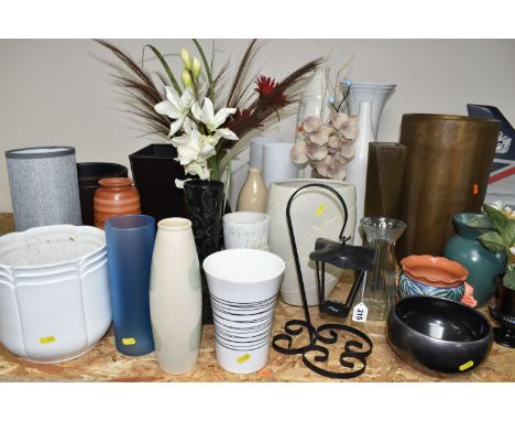 A COLLECTION OF LARGE MODERN VASES AND ORNAMENTS, comprising a white ceramic jardinière and stand, two faux leather waste pap