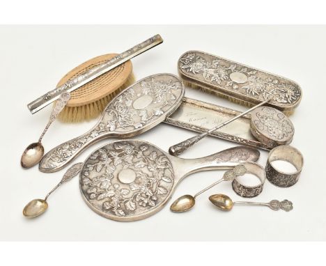 A PARCEL OF LATE 19th  AND EARLY 20th CENTURY CHINESE SILVER AND WHITE METAL, comprising an oval snuff box repoussé decorated