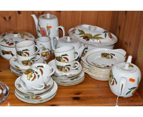 A GROUP OF ROYAL WORCESTER 'EVESHAM' TEA AND DINNERWARES comprising an ovoid lidded casserole dish with a cork stand, a doubl