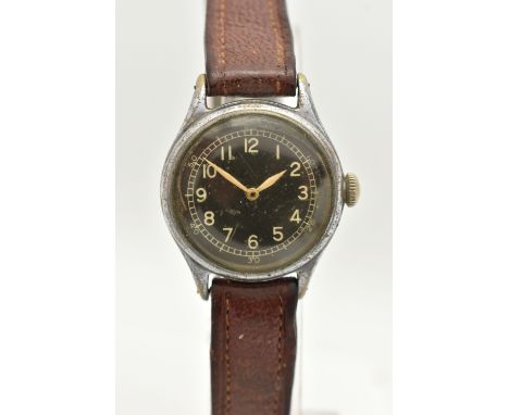 A GENTS MILITARY ISSUE 'BULOVA' TYPE A-11 WRISTWATCH, manual wind, round back dial with Arabic numerals, white hands, within 