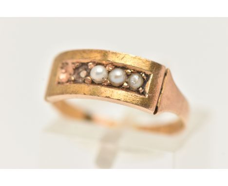 A LATE 19TH CENTURY YELLOW METAL SPLIT PEARL RING, AF set with a row of three split pearls (two pearls are missing), to the p