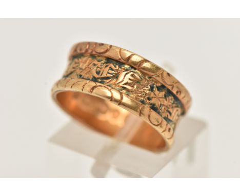 AN 18CT GOLD GEORGE IV ENAMEL 'IN MEMORY OF' MEMORIAL RING, wide band approximate band width 7.9mm, worn black enamel inscrib