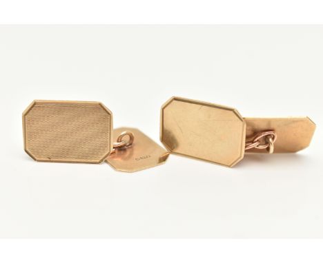 A PAIR OF 9CT GOLD CHAIN LINK CUFFLINKS, each designed as two engine turned pattern panels between chain links, hallmarked 9c